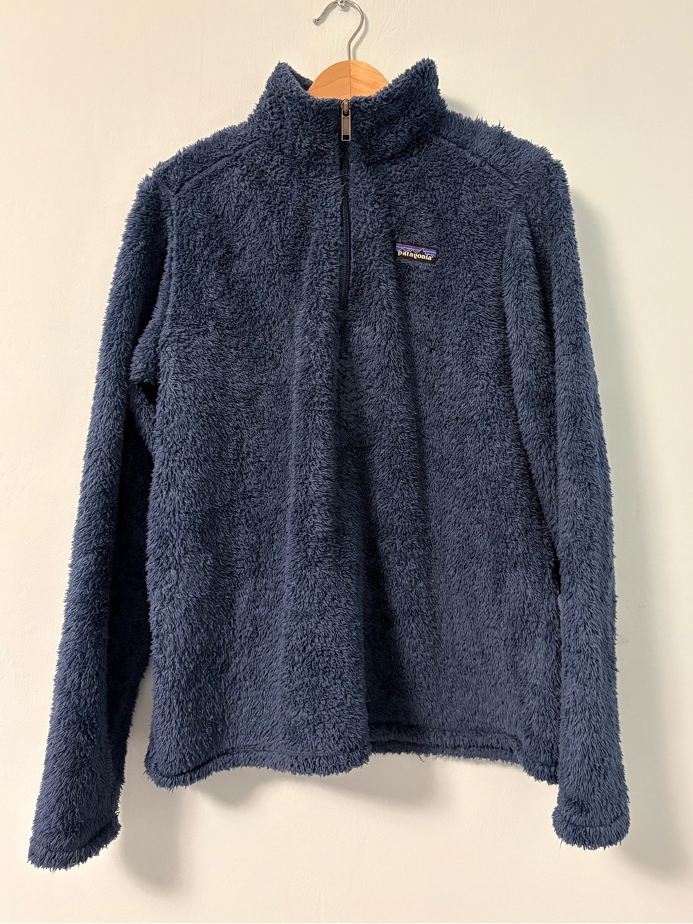Navy blue Patagonia fleece quarter zip Medium